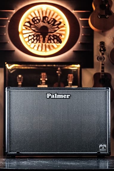2020 Palmer PCAB212B CAB 212 B empty guitar cabinet black