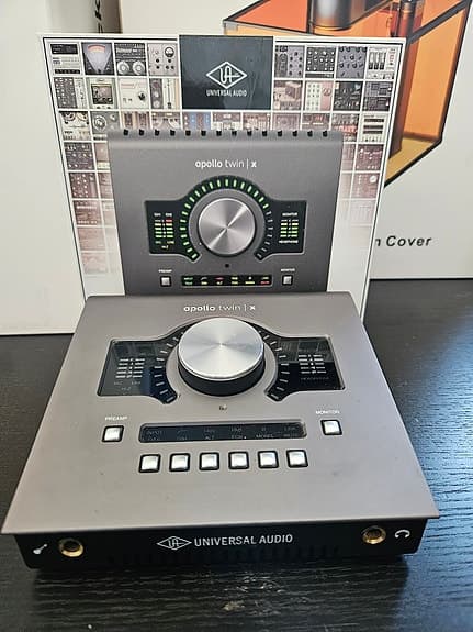 Apollo Twin X QUAD CORE Thunderbolt Audio interfacesamt extra plugins
