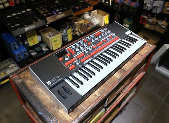 Melbourne Instruments Delia Motorised Morphing Polyphonic Synthesiser