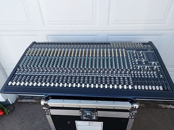 Behringer Eurodesk MX3282A Mixerbord