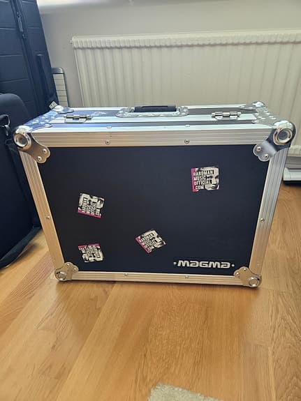 Magma flight case till Dj mixer