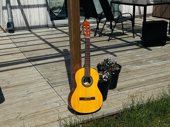 Klassisk gitarr – Mycket bra skick