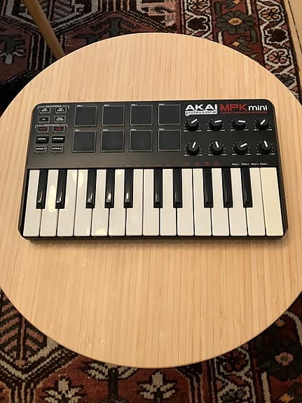 Akai MPK Mini MIDI-keyboard med pads