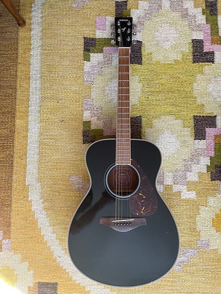 Gitarr Yamaha FS 720S
