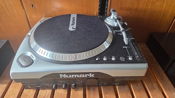 Skivspelare Numark