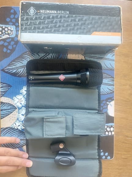 Mikrofon: Neumann KMS 105 bk