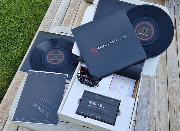 Rane SL1 Serato Scratch Live DJ Audio Interface komplett och helt nytt set.