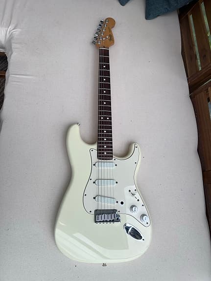 Fender Deluxe American Standard Stratocaster