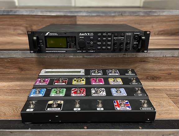 Fractal Audio System ink fotkontroll