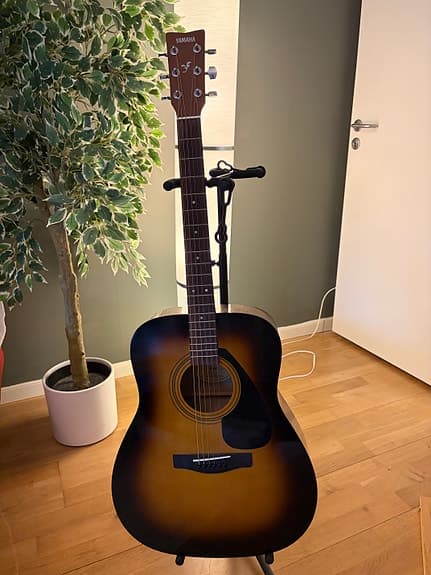 Yamaha F310 Acoustic, Tobacco Brown Sunburst