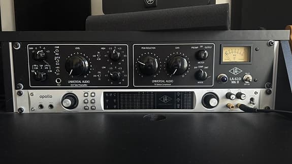 Universal Audio LA-610 MKII Rörkanalsremsa Förförstärkare / EQ / Kompressor