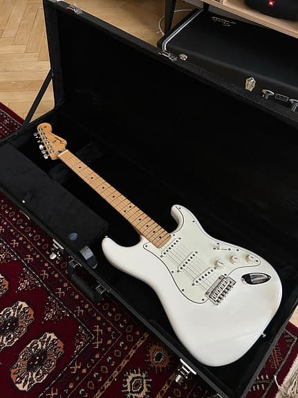 Fender Stratocaster elgitarr vit