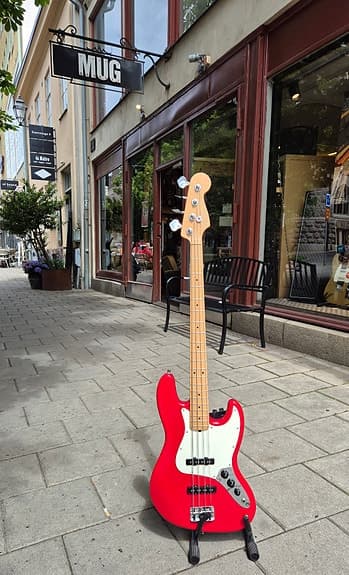 Fender American Jazz Bass Hot Rod Red 2001