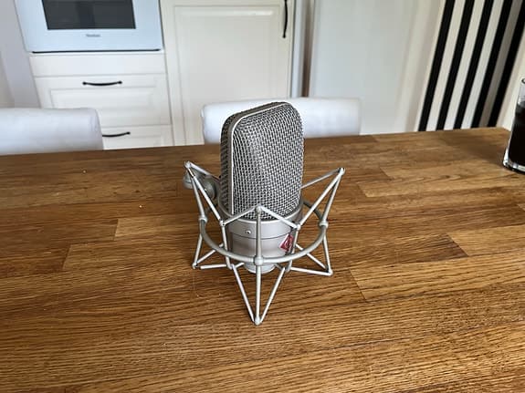 Neumann TLM 49 studiomikrofon