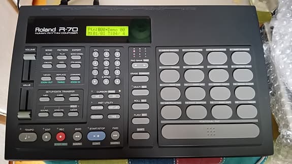 Roland R-70 Trum-maskin