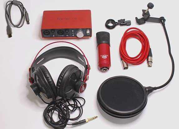 Focusrite Scarlett 2i2 Studio Pack