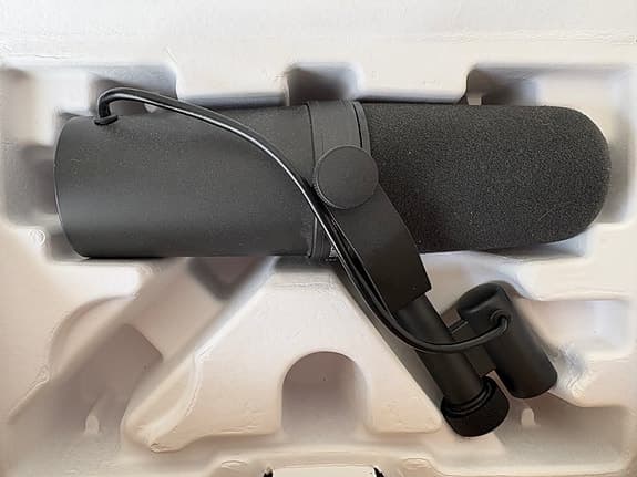 Shure SM7B dynamisk mikrofon svart