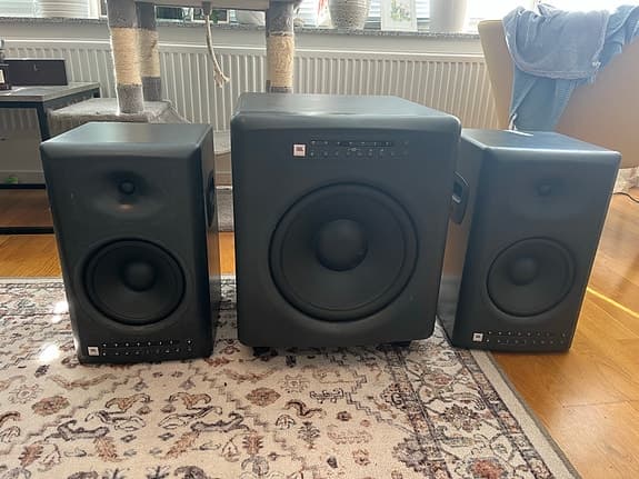 JBL LSR4312SP aktiv subwoofer med studiomonitorer