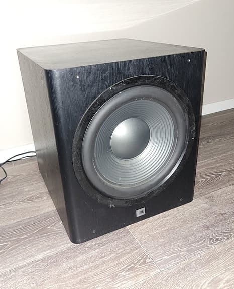 JBL SUB 250P aktiv subwoofer svart