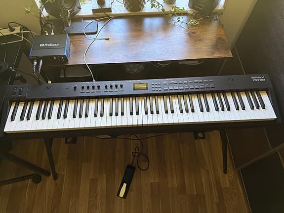 Roland RD-88 keyboard + PreSonus Studio 24c ljudkort / audio interface
