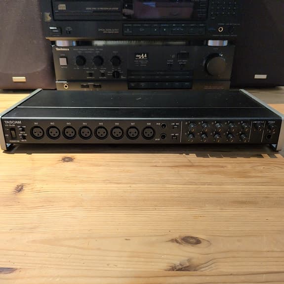Tascam US-16x08 USB-ljudkort / audio interface svart