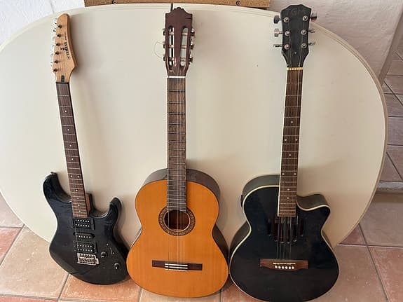 3 old guitars need new home
