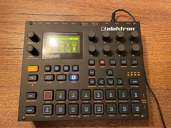 Elektron Digitakt sampler trummaskin