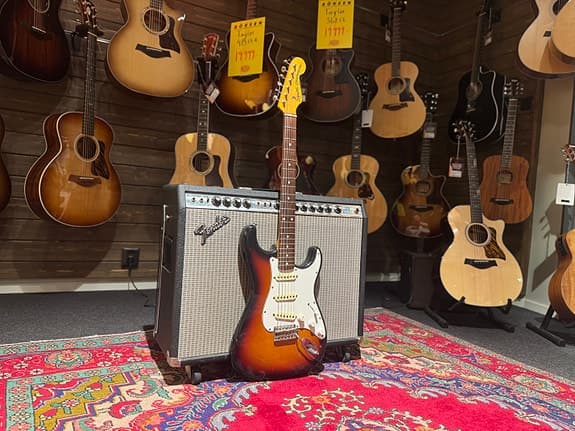 Squier JV Stratocaster 1982 (Begagnad)