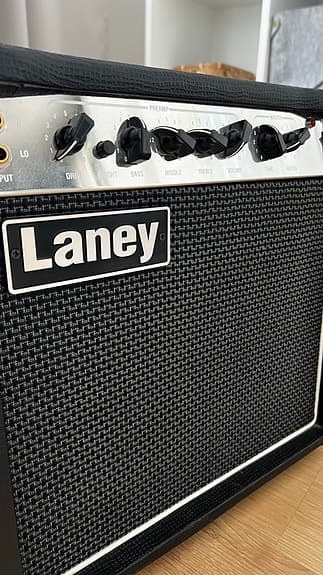 Laney LC15-110 tube guitar amp