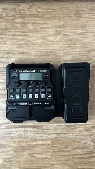 Zoom G1X Four multi-effects pedal