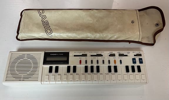 Casio VL-1 minikeyboard med väska