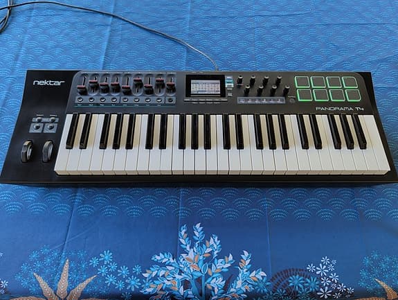 Nektar Panorama T4 49 MIDI-keyboard