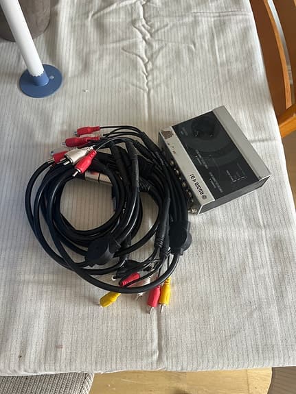 USB audio interface / phono preamp with cables Audio 4 DJ