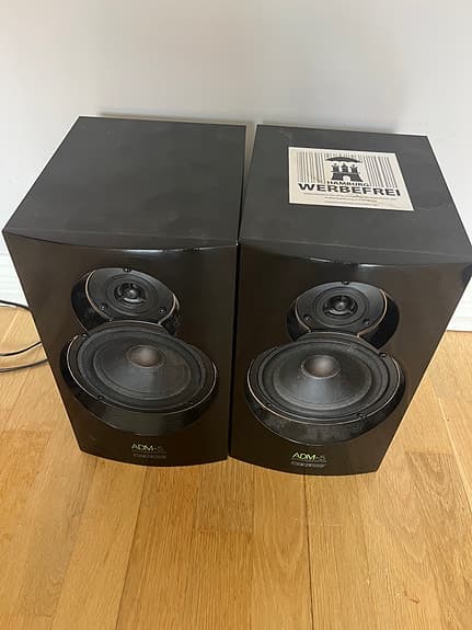 Pair of ESI ADM-5 Active Studio Monitors