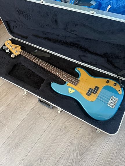 Squier Precision Bass Special - elbas blå