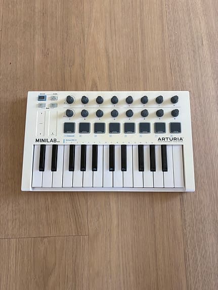 Arturia Minilab mkII MIDI-keyboard vit