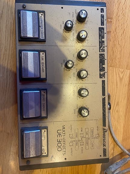 Ibanez UE 300 MULTI-EFFECTS