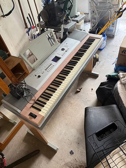 Yamaha DGX-505 Digital Piano with Stand – Great for Beginners