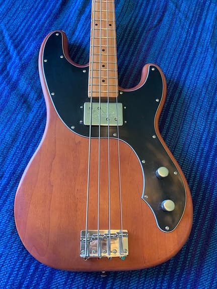 Squire Telecaster bas