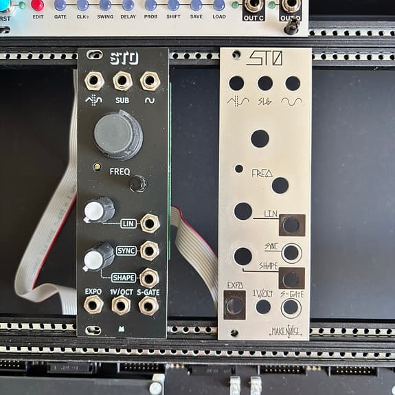 Make Noise STO - Eurorack VCO med Mörk modules-panel