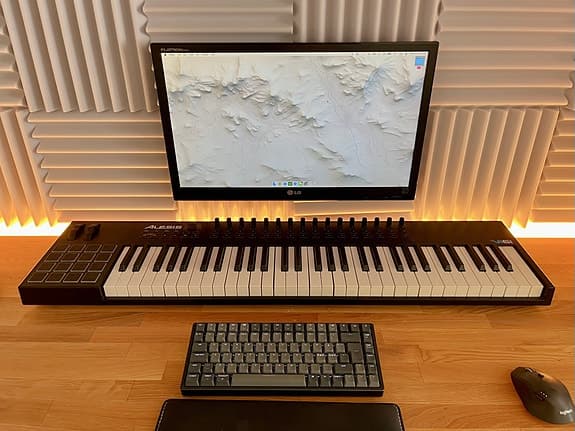 Alesis VI61 MIDI-keyboard 61 tangenter svart