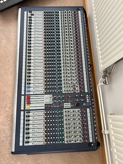 Soundcraft GB2 analog mixer 32kanaler