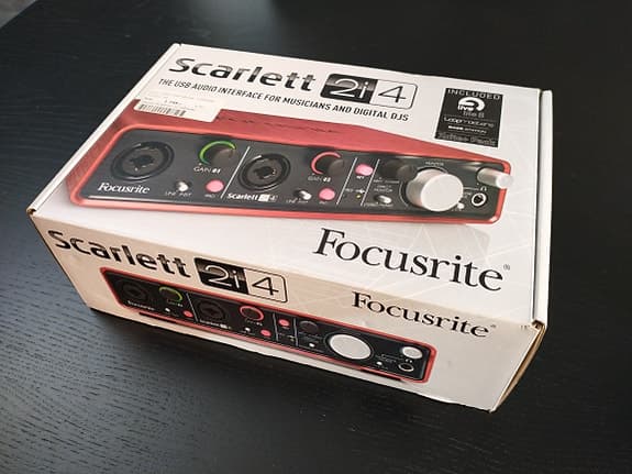 NYTT Focusrite Scarlett 2i4 usb audio interface. Oanvänt.