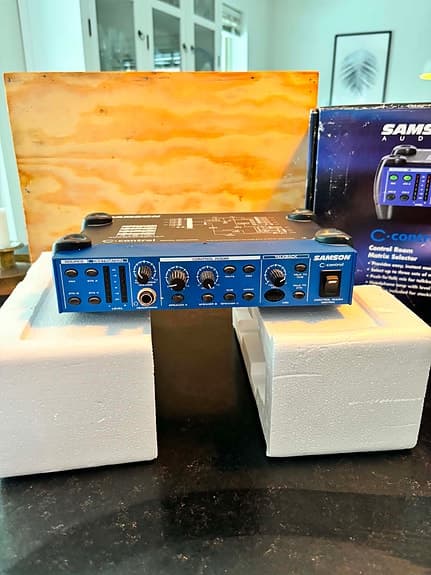 Samson C-Control Control Room Matrix / monitor controller (utan adapter)