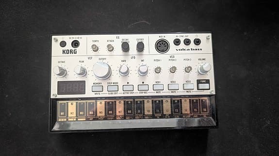 Korg Volca Bass