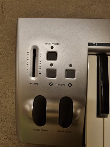 M-Audio KeyRig 49 MIDI-keyboard 49 tangenter