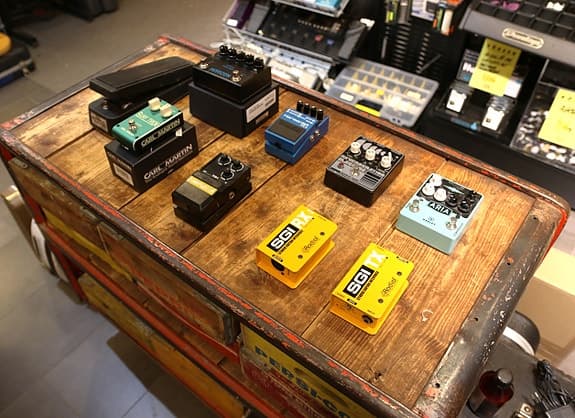 Begagnade gitarrpedaler hos Musikbörsen i Göteborg #110