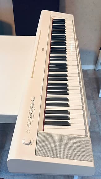 Yamaha digital piano NP35 med soft case