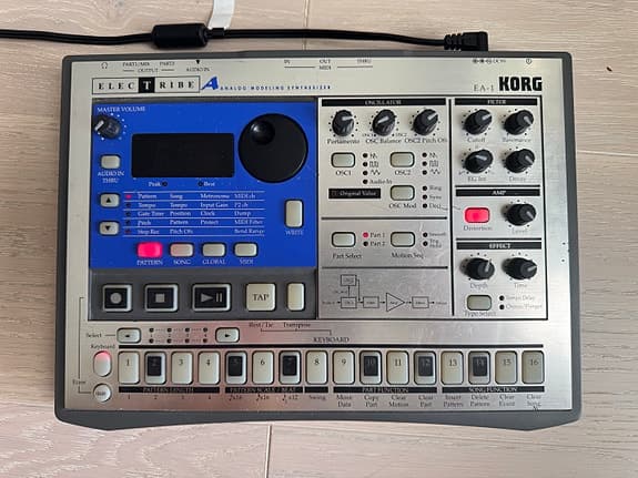 Korg Electribe EA-1 synt / groovebox