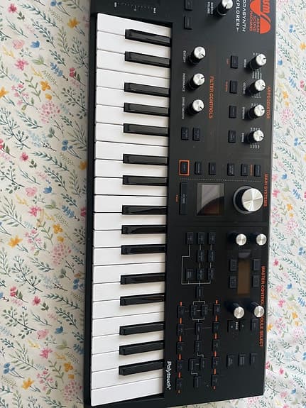 ASM Hydrasynth Explorer synthesizer